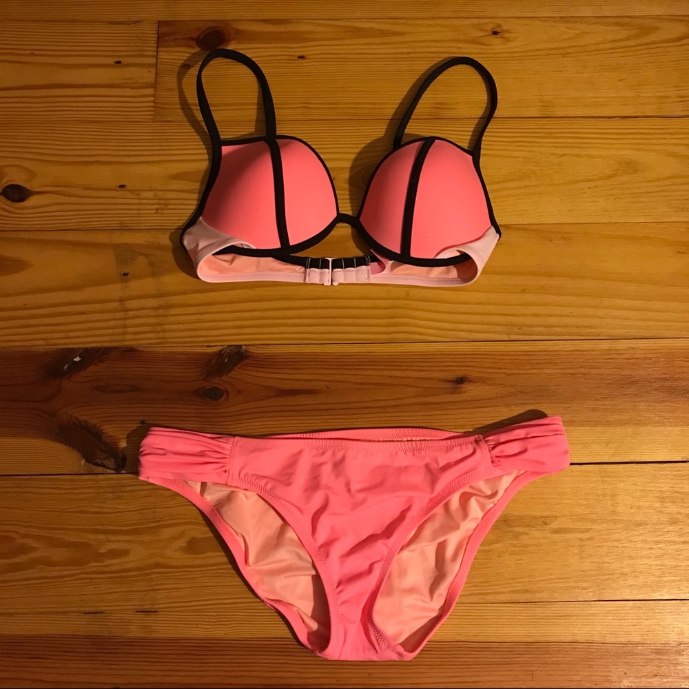 Victoria’s Secret Coral Pink Bikini, EUC, L/34D